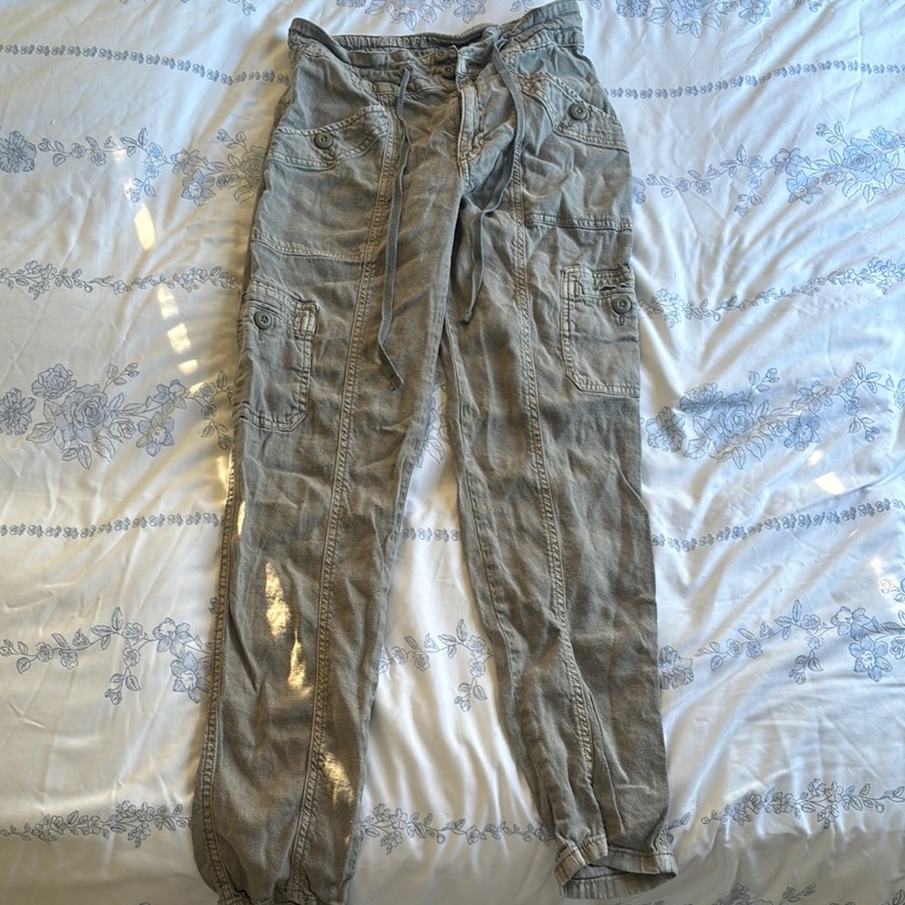 Army Green woman’s cargo pants